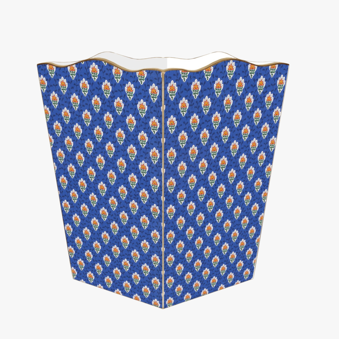Corbeille à papier bleue provinciale