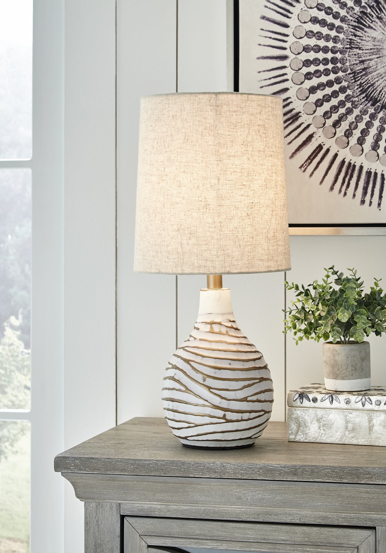 Lampe de table en métal Aleela (1/CN)