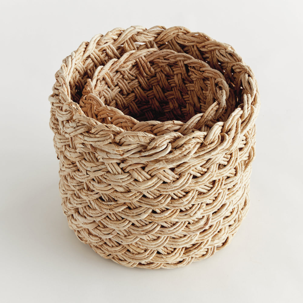 Ensemble de paniers de rangement tressés en abaca