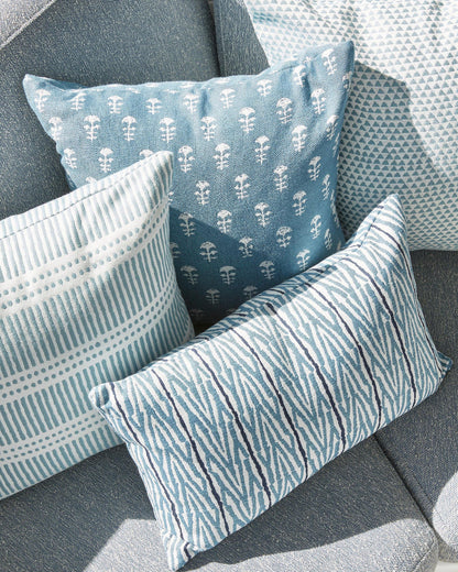 Housse de coussin d'extérieur Yukka bleu ciel