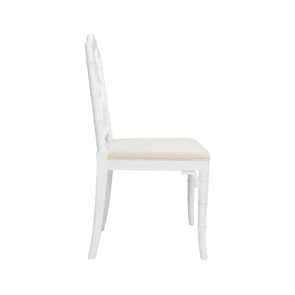 Chaise Bella White à motifs ajourés