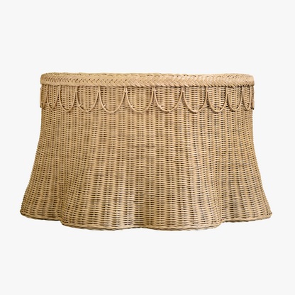 Table basse festonnée St Germain