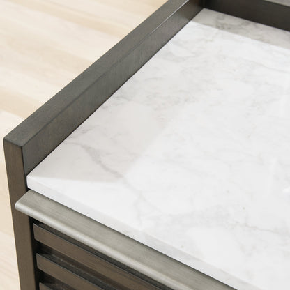 Lit à panneaux Arkenton King avec commode, coffre et table de chevet à miroir